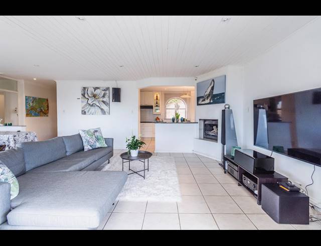 3 BEDROOM HOUSE TO LET IN CAMPS BAY